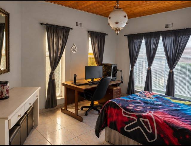 4 BEDROOM HOUSE FOR SALE IN VANDERBIJLPARK SE 2